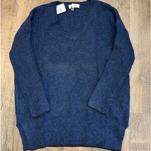 John + Jenn leggings friendly blue sweater